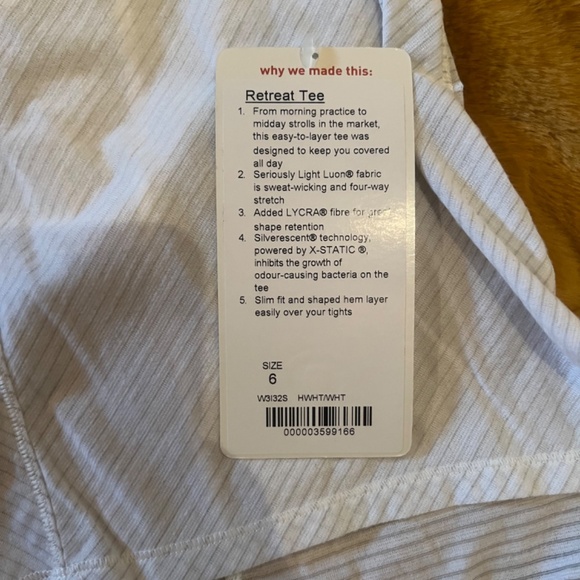 Lululemon Retreat Tee - Picture 3 of 3